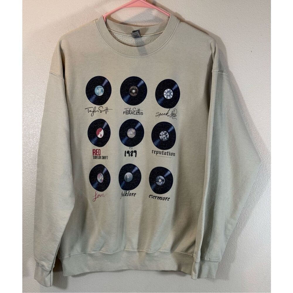 Taylor Swift Record Album Tour Concert Crewneck Sweatshirt Medium